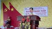 Ông Nguyễn Thanh Tuấn - Phó Chủ tịch UBND huyện Gò Công Tây gặp gỡ người dân, doanh nghiệp xã Vĩnh Hựu.