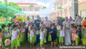Xã Bình Phú vận động mạnh thường quân tặng quà Trung thu cho các em học sinh Trường Mầm non Bình Phú