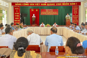 Hội nghị đối thoại trực tiếp nhân dân góp ý xây dựng Đảng, xây dựng chính quyền xã Long Bình.