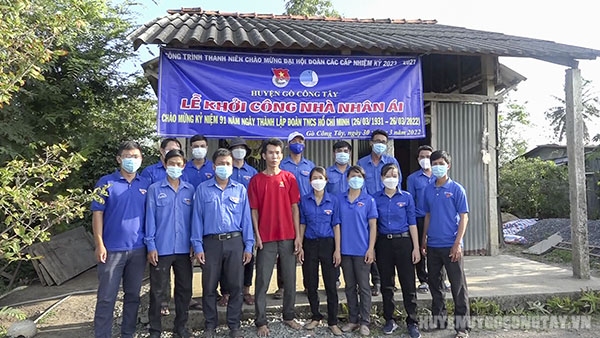 Khởi công xây tặng nhà nhân ái cho gia đình anh Nguyễn Ngọc Trắng, ngụ ấp Khương Thọ, xã Đồng Sơn