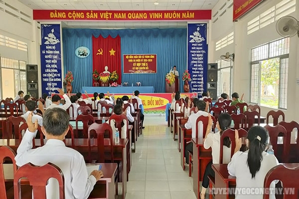 Quang cảnh Kỳ họp Hội đồng Nhân dân xã Thành Công khóa XII,  nhiệm kỳ (2021-2026)