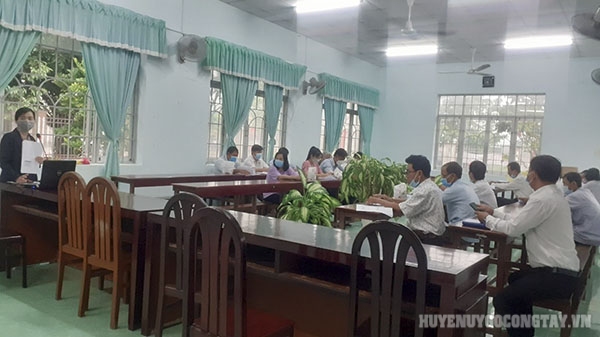 Buổi tập huấn kiến thức về HTX tại UBND xã Thành Công
