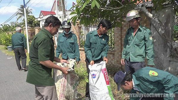 12 5 DO VE SINH RAC THAI TAI AP BINH NHUT XA THNAH CONG HOI CUUC CHIEN BINH XA