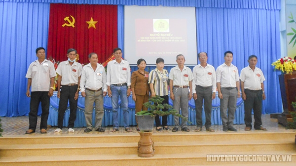 Ban Chấp hành Hội Nạn nhân chất độc da cam/Dioxin xã Bình Tân nhiệm kỳ mới