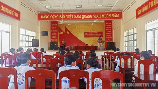 Xã Vĩnh Hựu tổ chức hội nghị tuyên truyền chuyên đề “Học tập và làm theo tư tưởng, đạo đức, phong cách Hồ Chí Minh” cho đoàn viên, học sinh