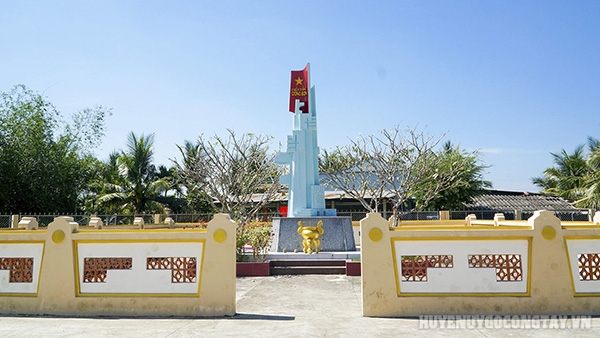 Bia tưởng niệm chiến thắng Đồng Sơn