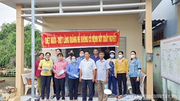 Xã Bình Phú ra quân tuyên truyền phòng chống sốt xuất huyết