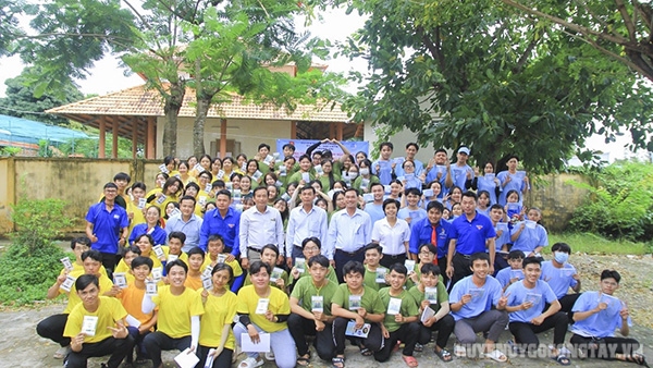 Đông đảo đoàn viên thanh niên, học sinh tham gia trại hè