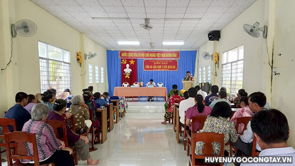 Xã Long Vĩnh tổ chức Diễn đàn Công an lắng nghe ý kiến nhân dân.