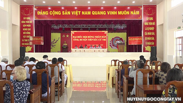 Đoàn đại biểu Hội đồng nhân dân tỉnh- huyện tiếp xúc cử tri Thị trấn Vĩnh Bình và cán bộ công chức, lực lượng vũ trang toàn huyện