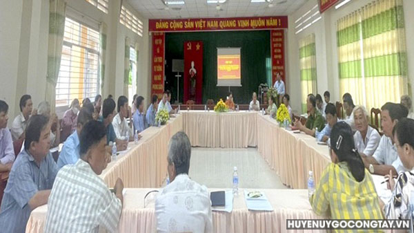 Đảng ủy xã Long Bình, huyện Gò Công Tây tổ chức hoạt động nhân kỷ niệm ngày Truyền thống các Ban xây dựng Đảng và Văn phòng cấp ủy năm 2023