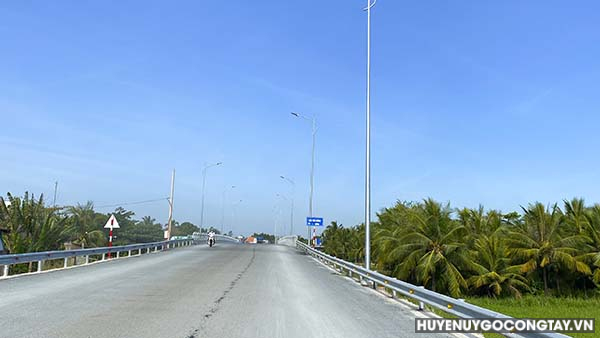 Huyện Gò Công Tây: Hoàn thành đưa vào sử dụng công trình Cầu Vàm Giồng thuộc dự án Đường tỉnh 864 của UBND tỉnh Tiền Giang