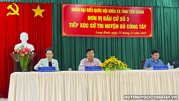 Đoàn Đại biểu Quốc Hội Khóa XV tỉnh Tiền Giang đơn vị bầu cử số 3 tiếp xúc cử tri huyện Gò Công Tây