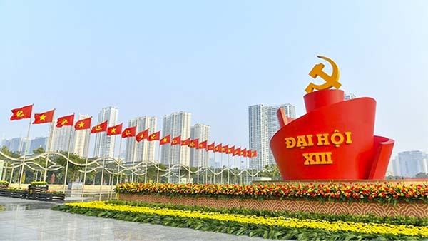 Đảng Cộng sản Việt Nam giương cao ngọn cờ độc lập dân tộc gắn liền chủ nghĩa xã hội, mang lại “Độc lập – Tự do – Hạnh phúc cho dân tộc Việt Nam”