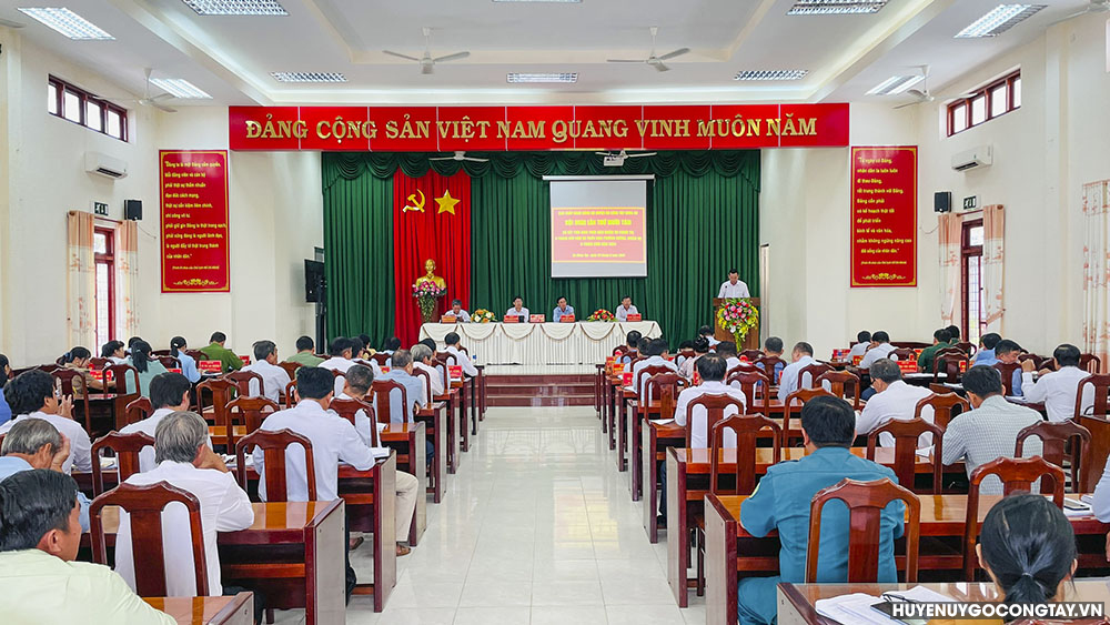 Huyện ủy Gò Công Tây: Sơ kết nhiệm vụ chính trị 6 tháng đầu năm và triển khai phương hướng nhiệm vụ 6 tháng cuối năm 2024