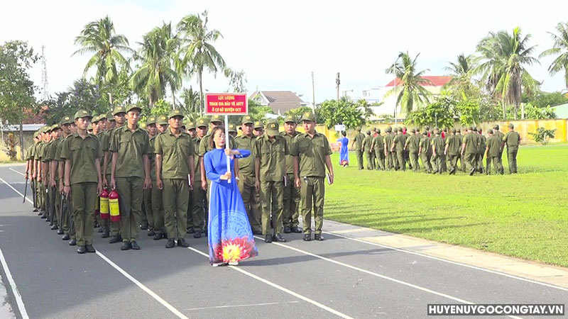 ra mat luc luong dam bao an ninh trat tu co so tinh tien giang (4)