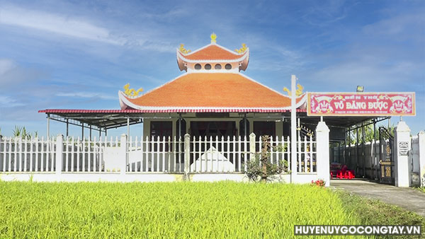 vieng den vo dang duoc go cong tay (1)