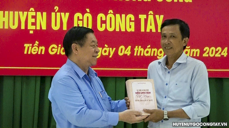 thuong tuong nguyen trong nghia tham go cong tay (4)