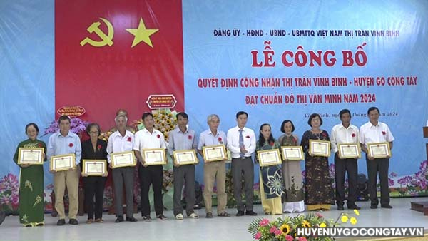 do thi van minh vinh binh huyuein go cong tay (4)