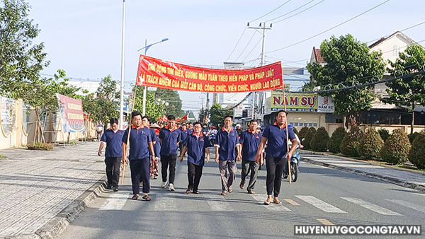 go cong tay phat dong ngay phap luat (3)