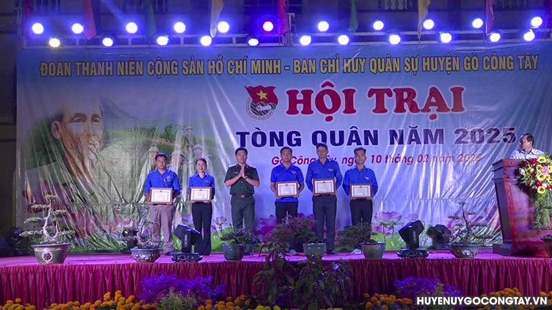 hoi trai tong quan 2025 go cong tay (1)