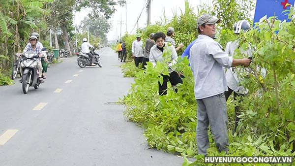 xa thanh tri go cong tay ra quan (1)