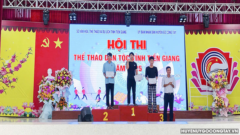 go cong tay to chuc hoi thao dan toc tinh (3)