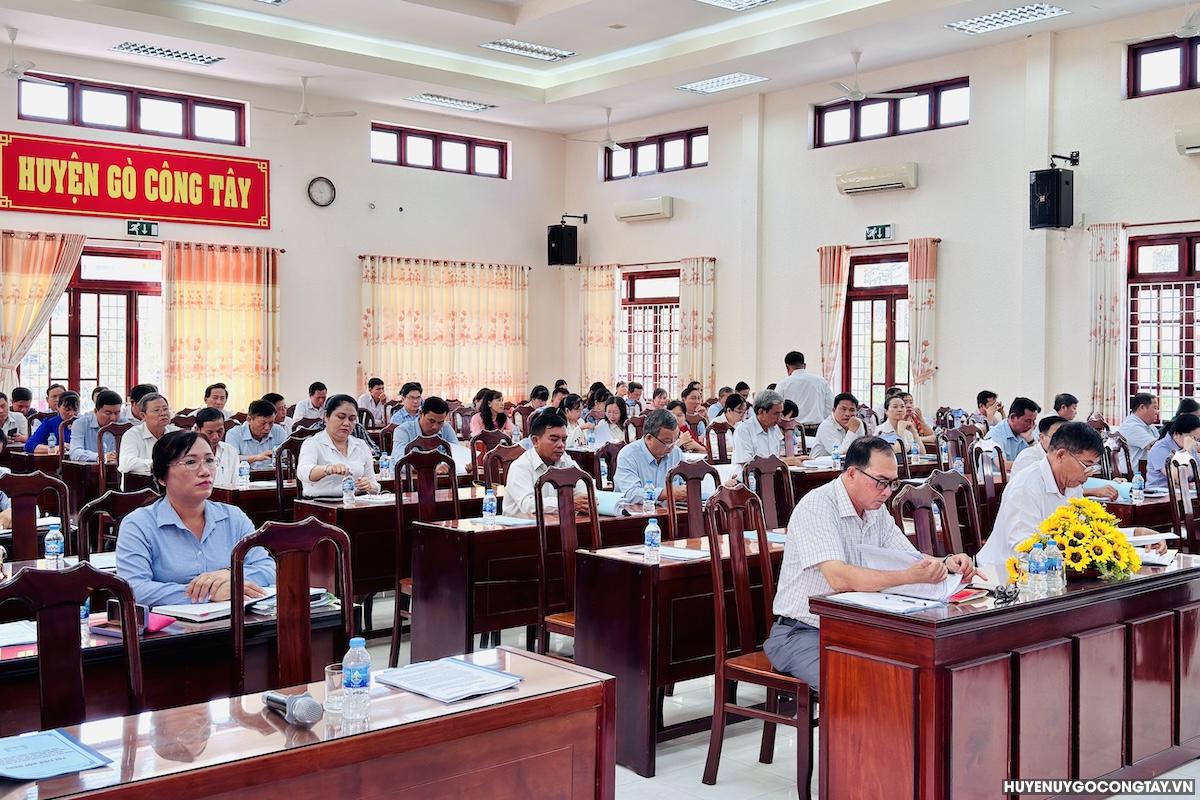 huyen uy go cong tay tong ket chi thi 05 1
