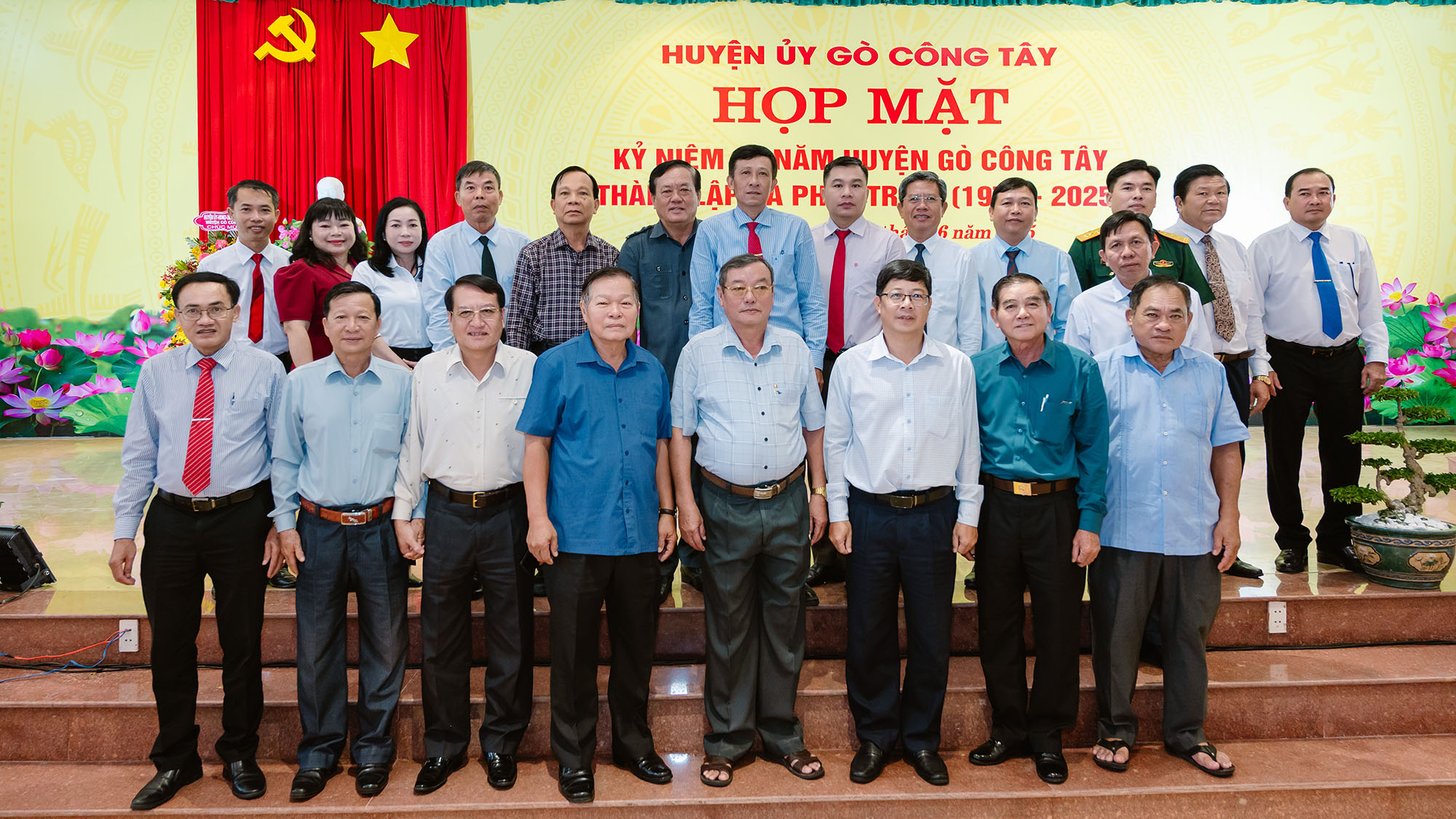 huyen go cong tay hop mat ky niem (2)